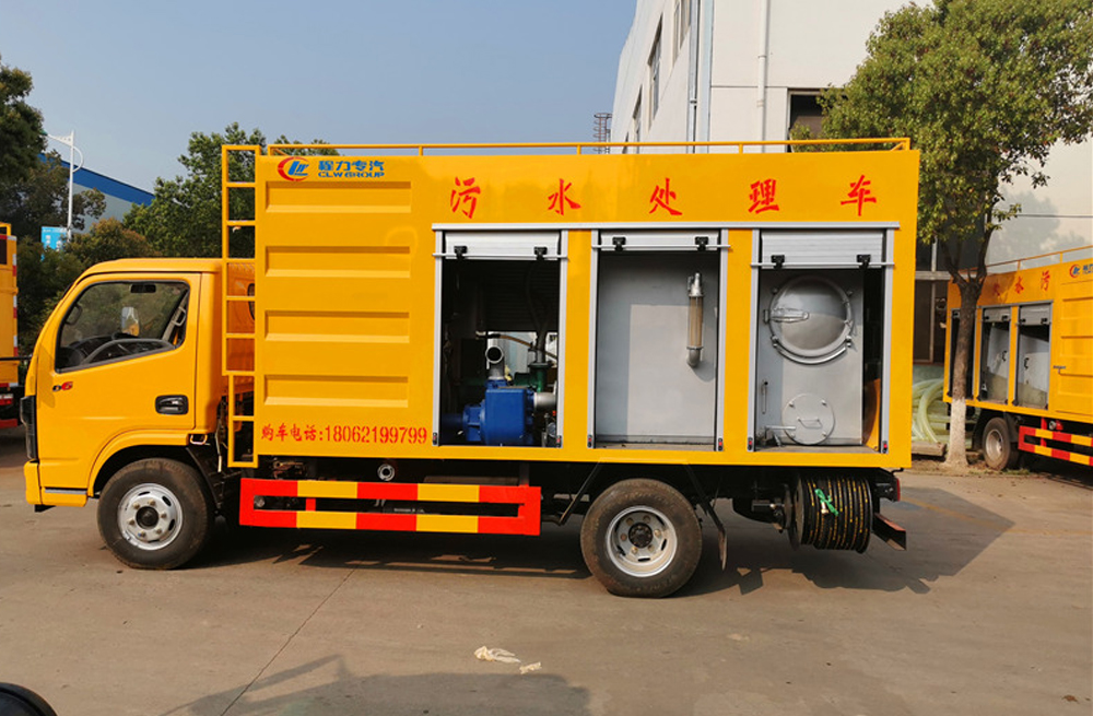 光明村污水分离车