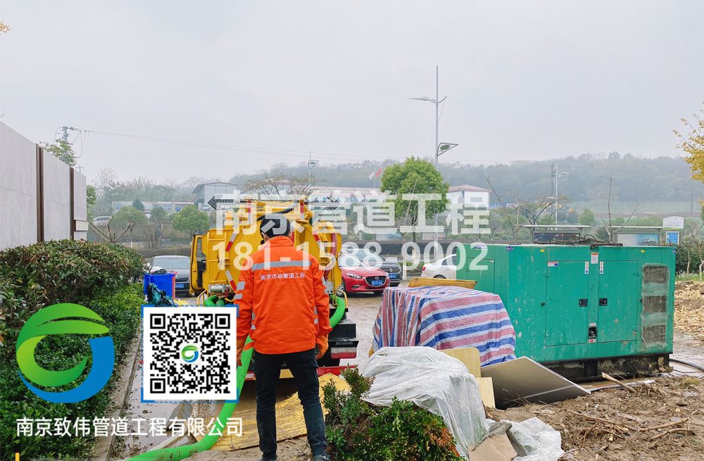 303光明村售楼部抽粪